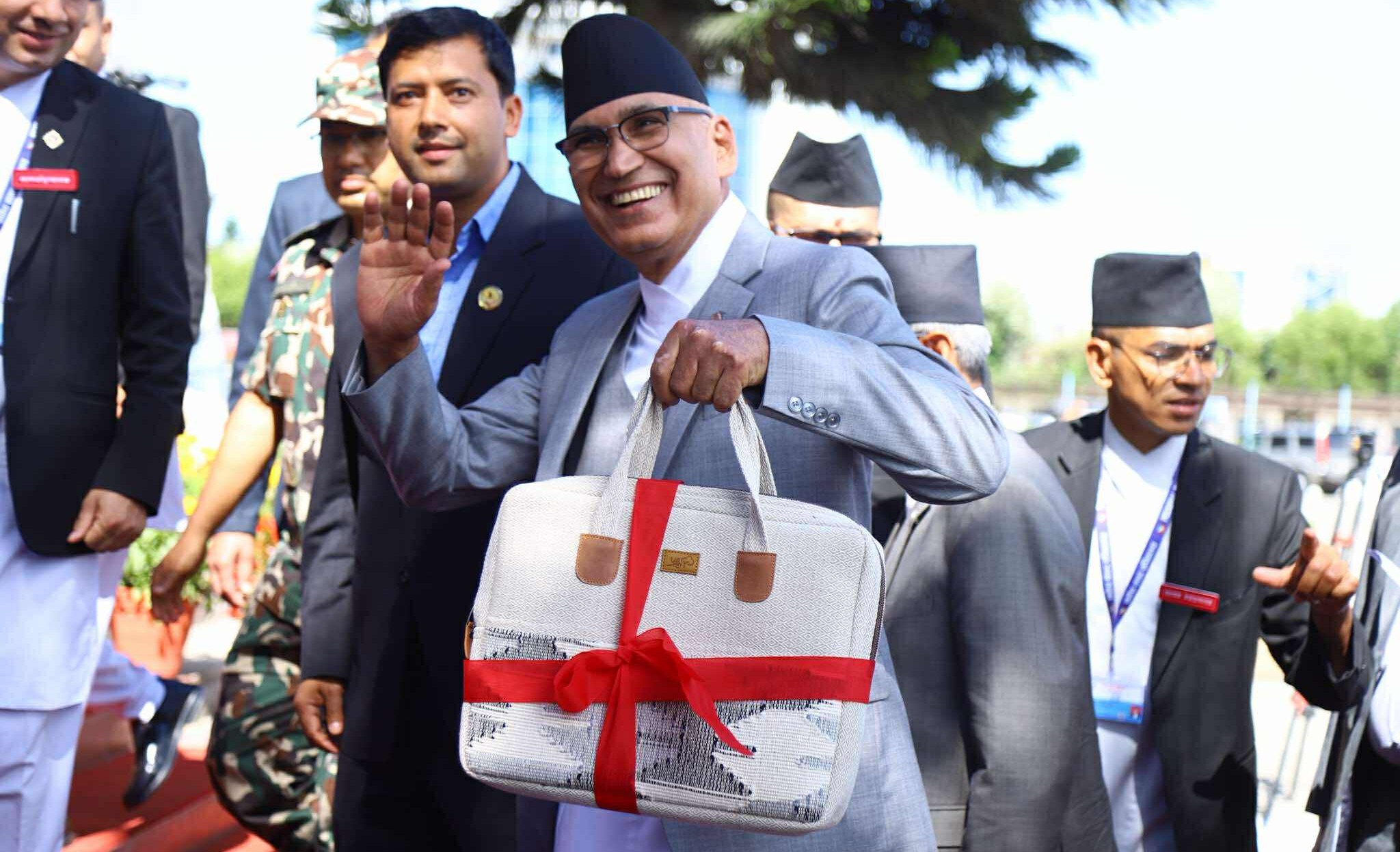 सरकारद्धारा १९ खर्ब ६४ अर्ब ११ करोड रुपैयाँको बजेट विनियोजन (पूर्णपाठ सहित)
